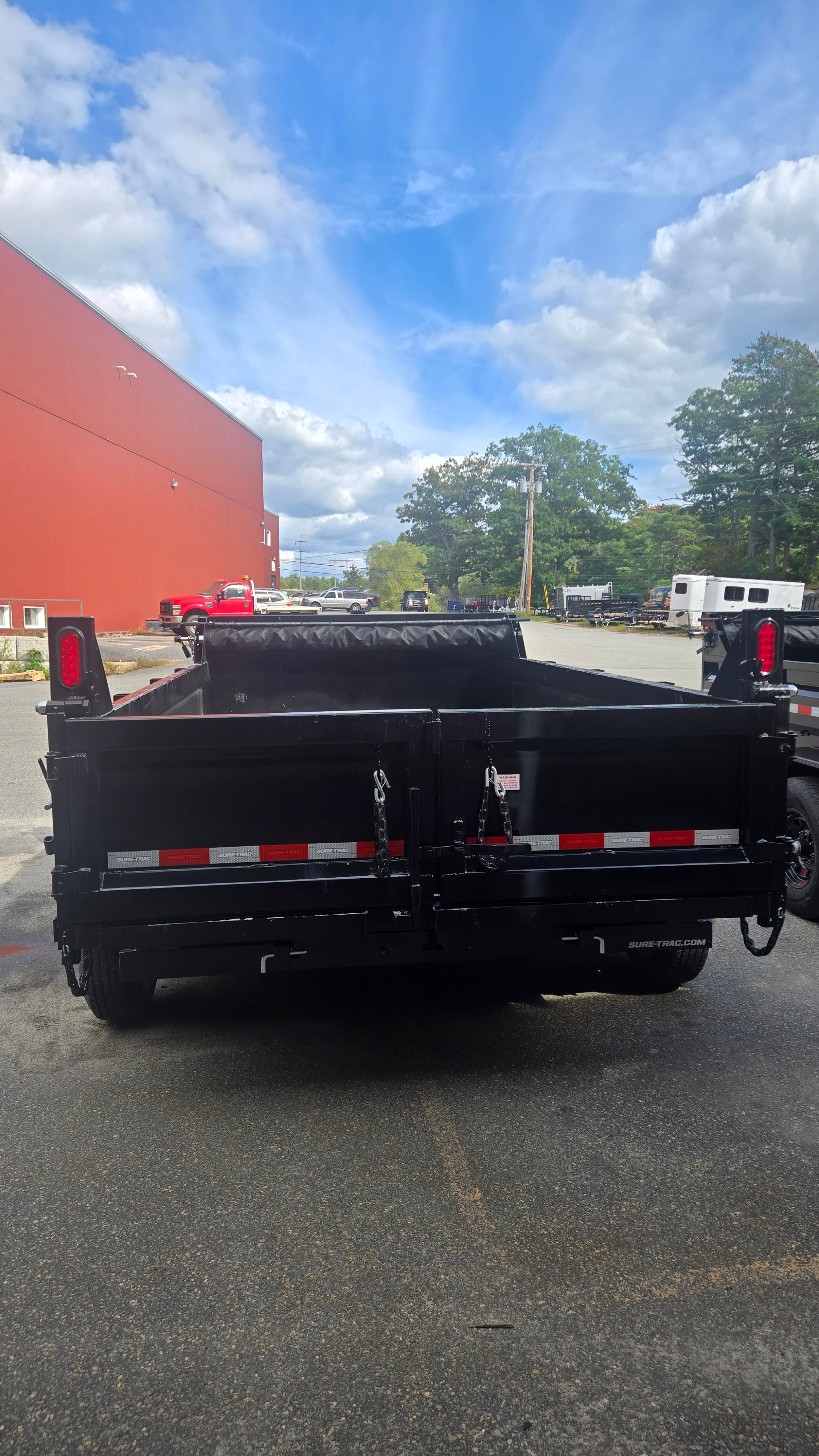 2027 SURE-TRAC 7' X 12' LOW PROFILE TELESCOPIC DUMP 14K